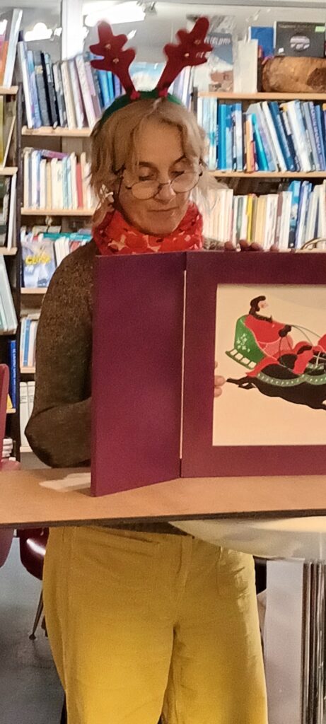 Néli avec le Kamishibai